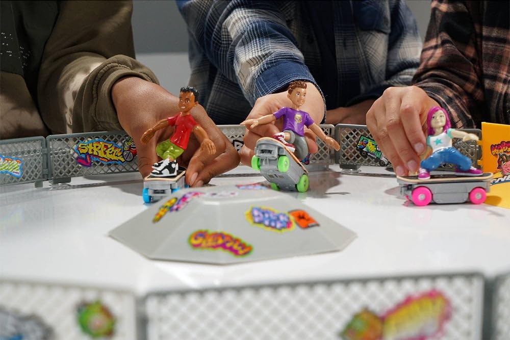 Amazon.com: #Boneless Super Street Sk8Prk Skate Park : Toys & Games